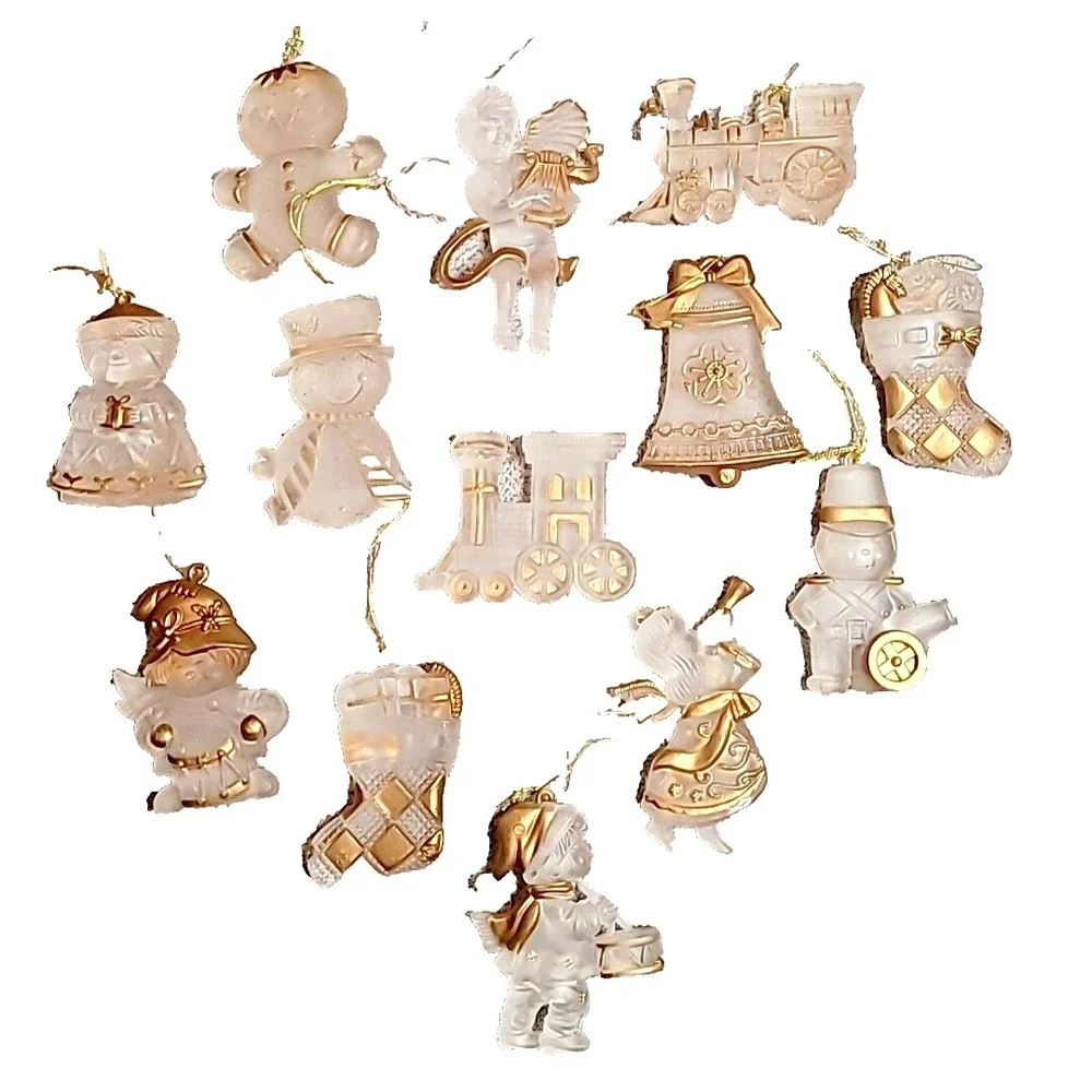 Lot of‎ 13 Acrylic Clear & Gold Christmas Tree Ornaments